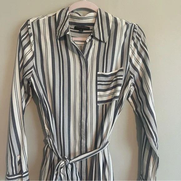 Banana Republic Grey & White Striped Shirt Dress Women’s Size 6, Business Casual - Picture 12 of 12
